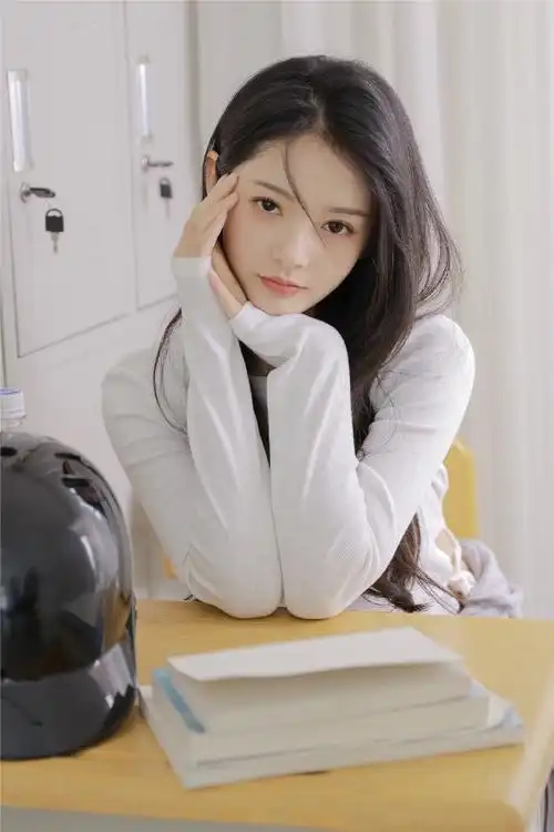 When dating a girl, when is it appropriate to have physical contact?